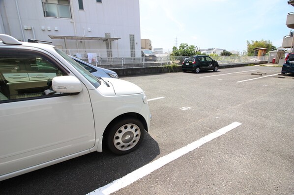 ロイヤル高石の物件外観写真